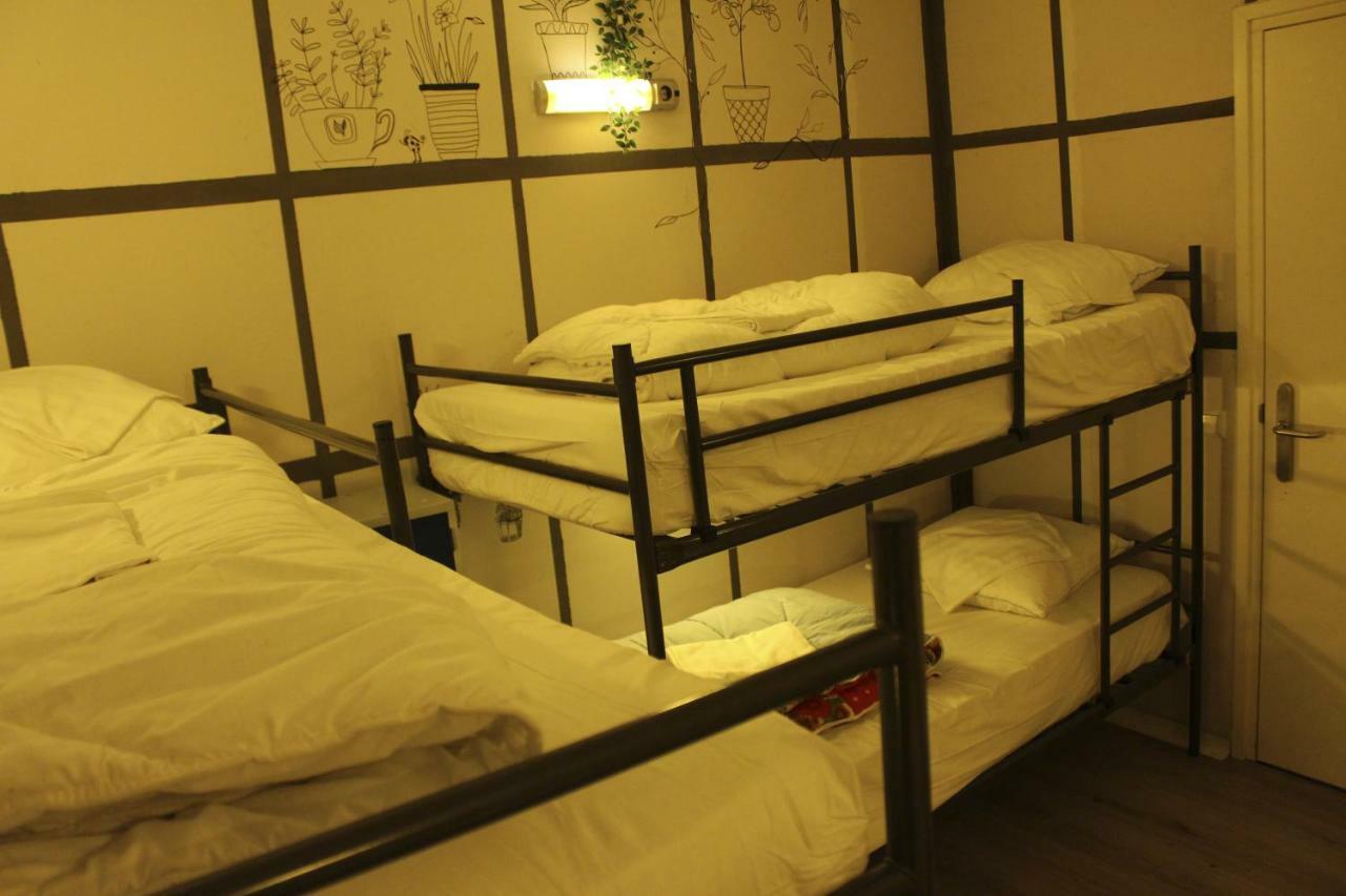 Hostel The Golden Stork Haga Zewnętrze zdjęcie